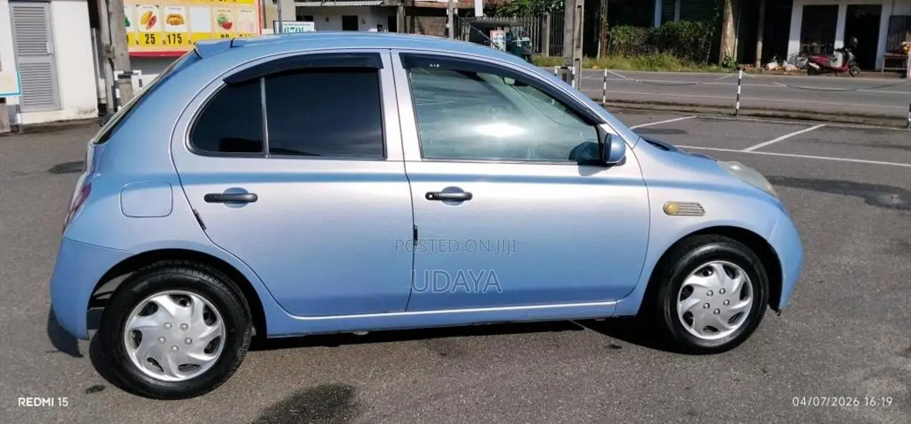 Nissan March AK12 2002 Car (Used)