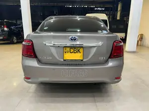 Toyota Toyota 2018 Car (Used)