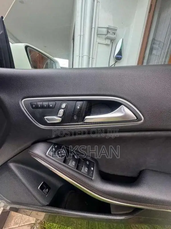 Mercedes-Benz CLA 180 2017 Car (Used)