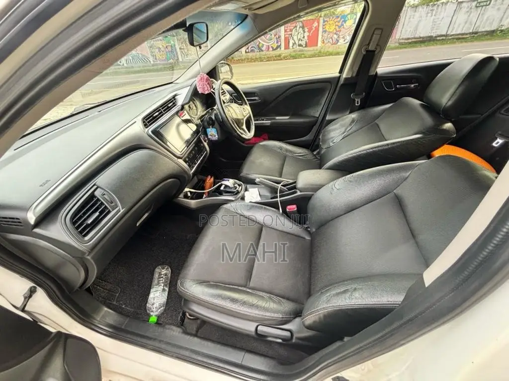 Honda Grace 2016 Car (Used)