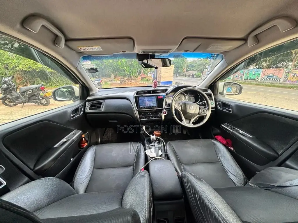 Honda Grace 2016 Car (Used)