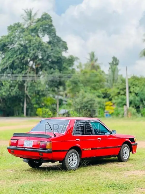 Mitsubishi Lancer Box 1980 Car (Used)