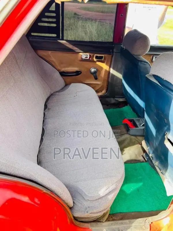 Mitsubishi Lancer Box 1980 Car (Used)