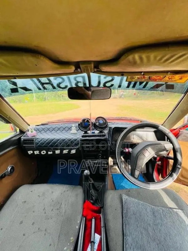 Mitsubishi Lancer Box 1980 Car (Used)