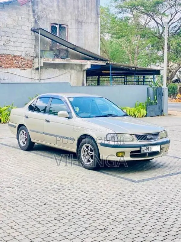 Nissan FB15 2003 Car (Used)