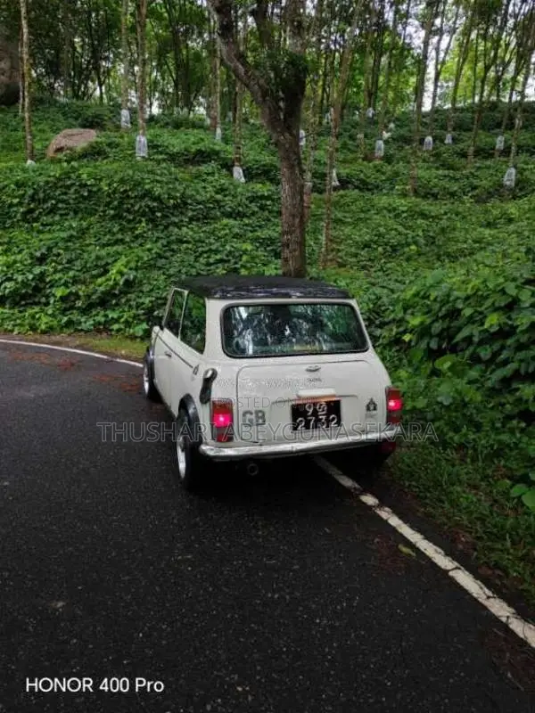 Morris Mini Cooper 2000 Car (Used)