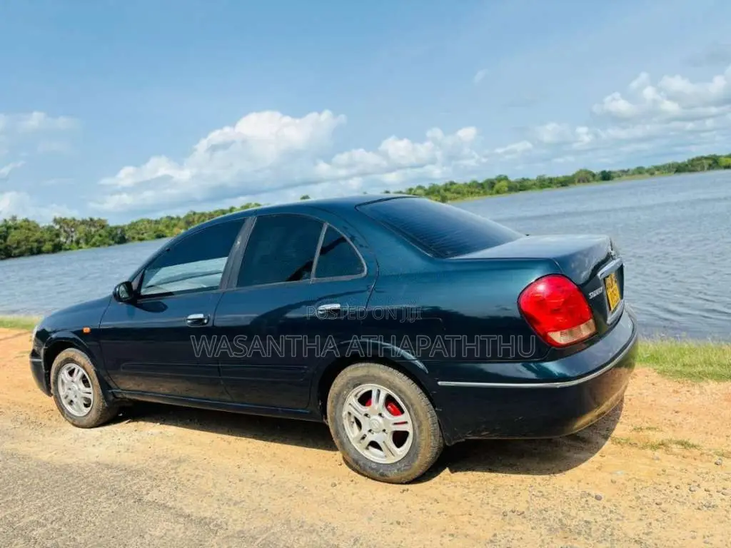 Nissan N16 2004 Car (Used)