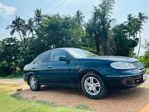 Nissan N16 2004 Car (Used)