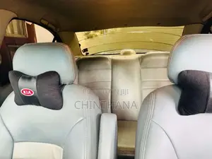 Kia Rio LS 2000 Car (Used)