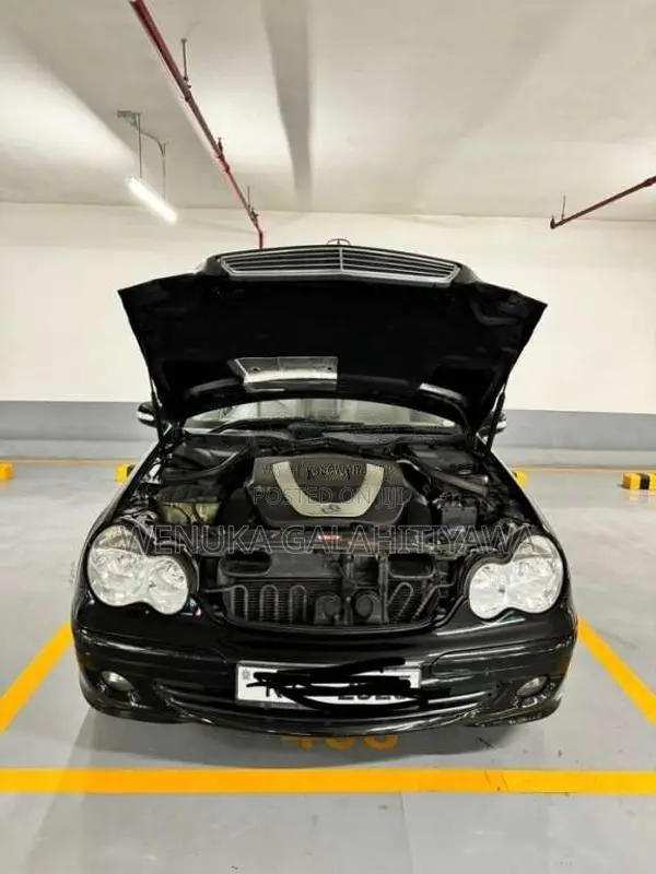 Mercedes-Benz C230 2006 Car (Used)