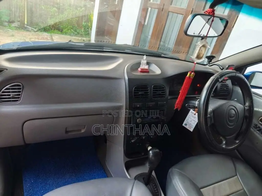 Kia Rio LS 2000 Car (Used)
