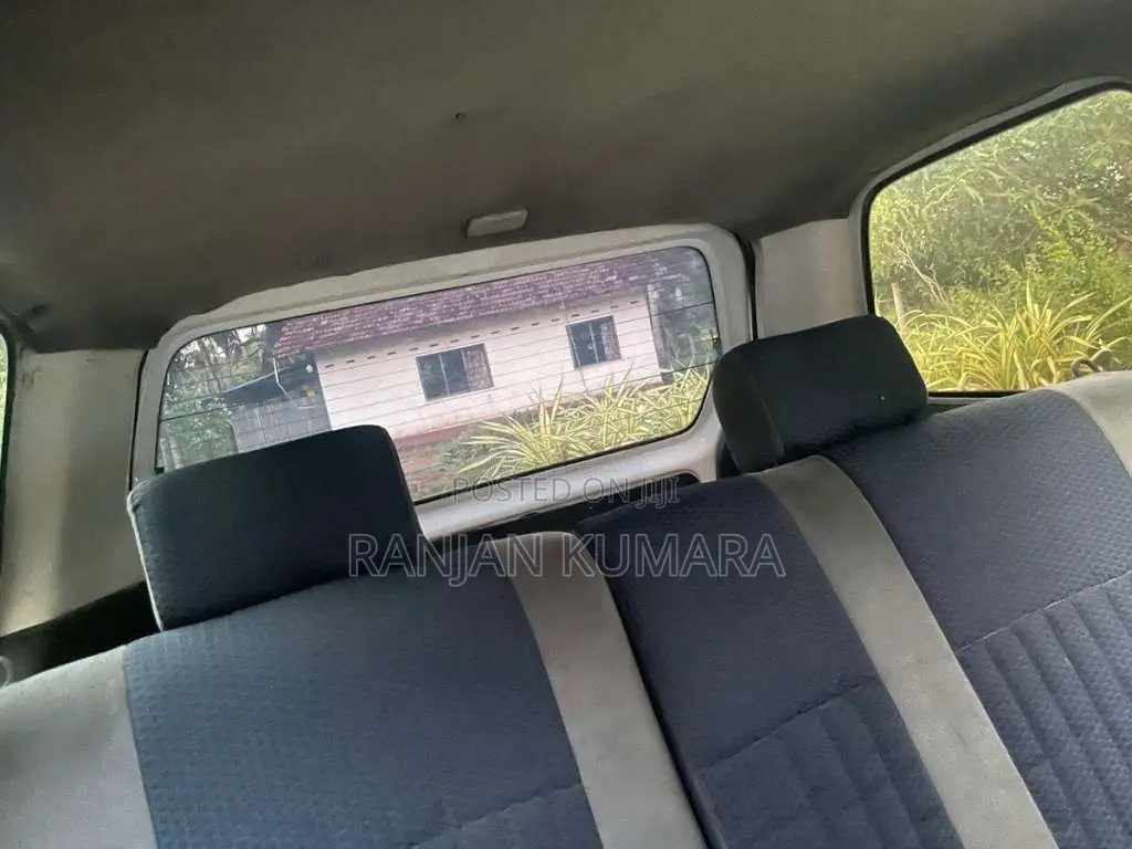 Nissan Wingroad 2002 Car (Used)
