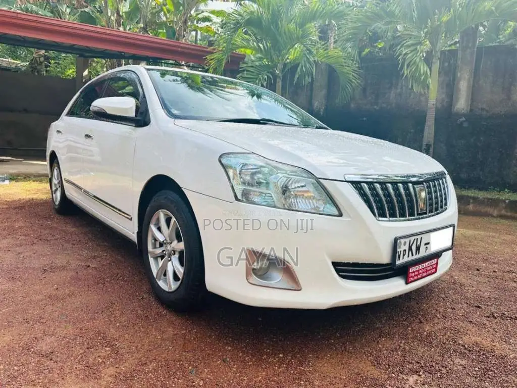Toyota Premio 2013 Car (Used)