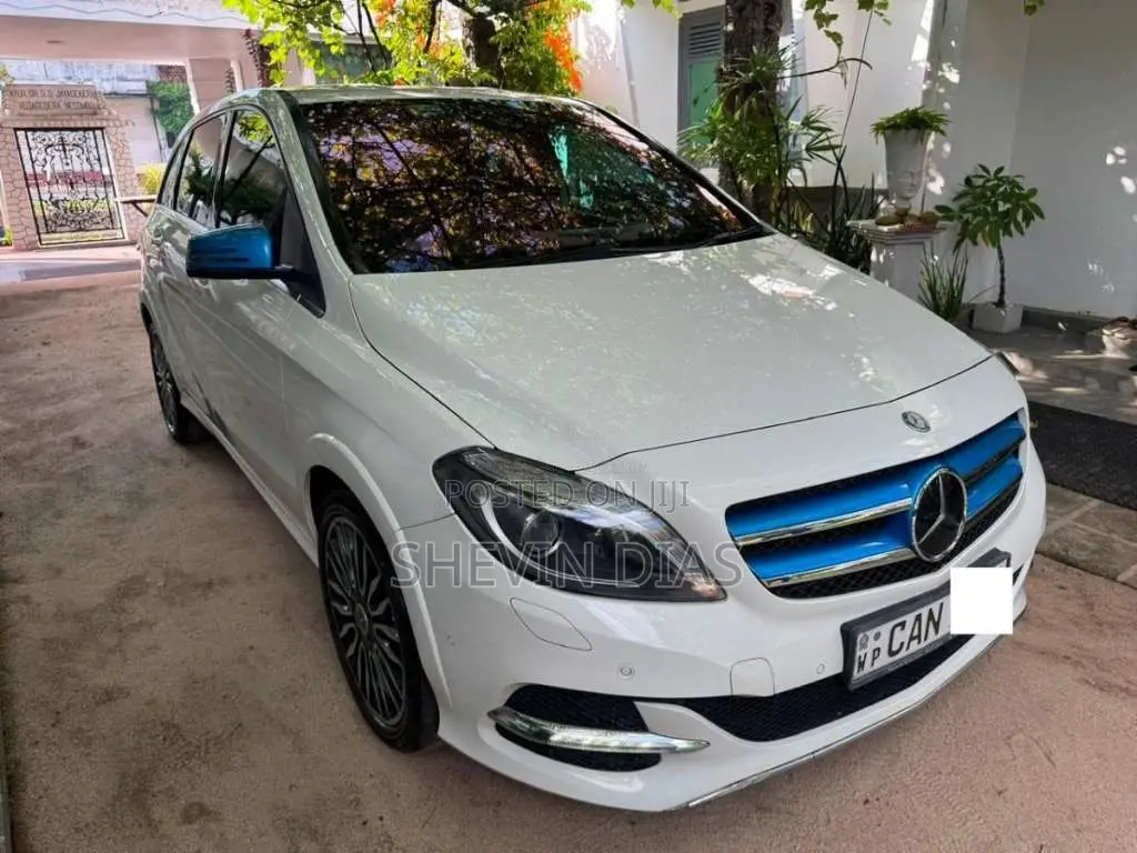 Mercedes-Benz B250e 2015 Car (Used)
