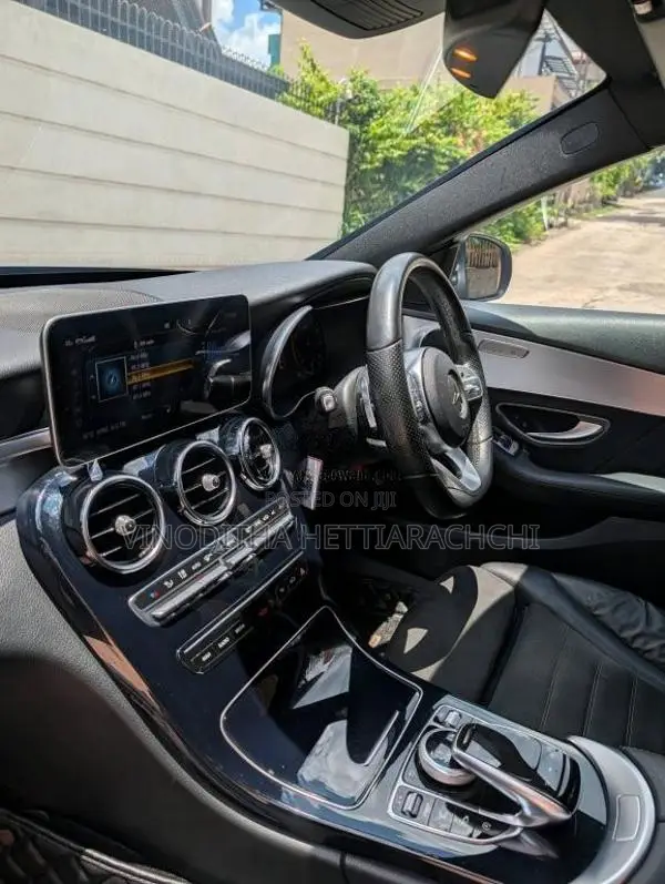 Mercedes-Benz C200 2019 Car (Used)