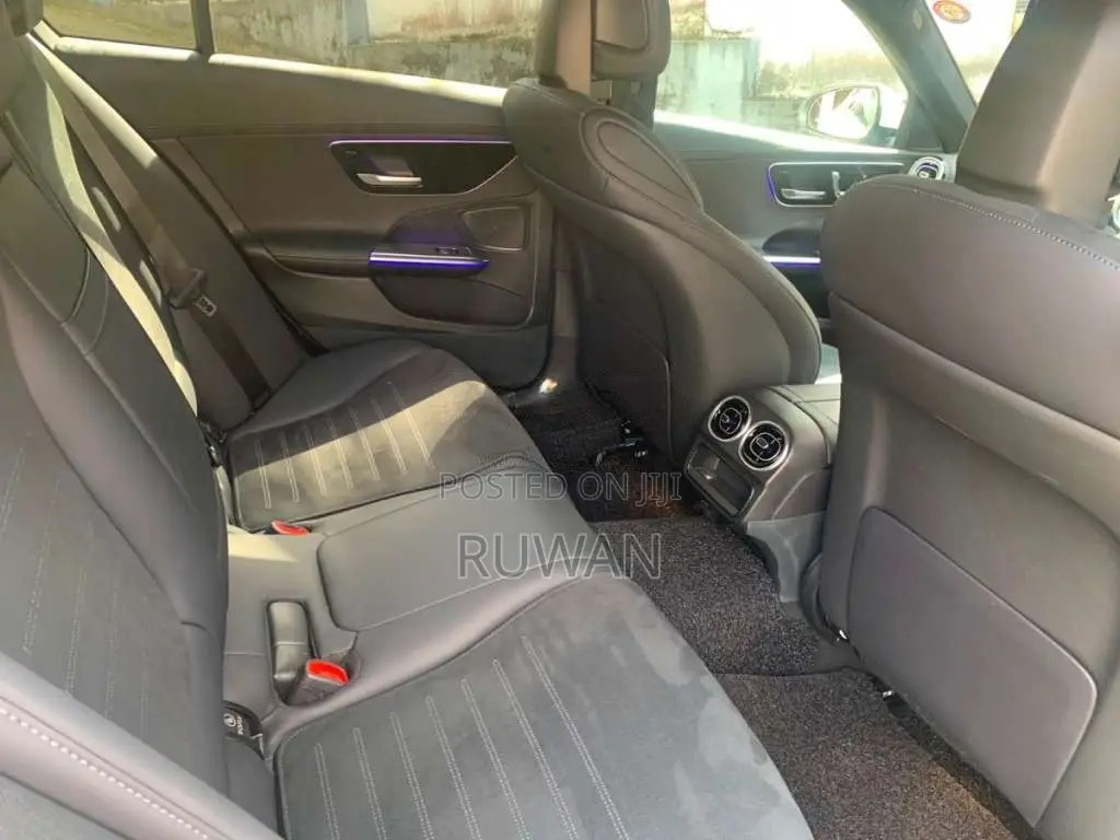 Mercedes-Benz C200 2025 Car (Used)