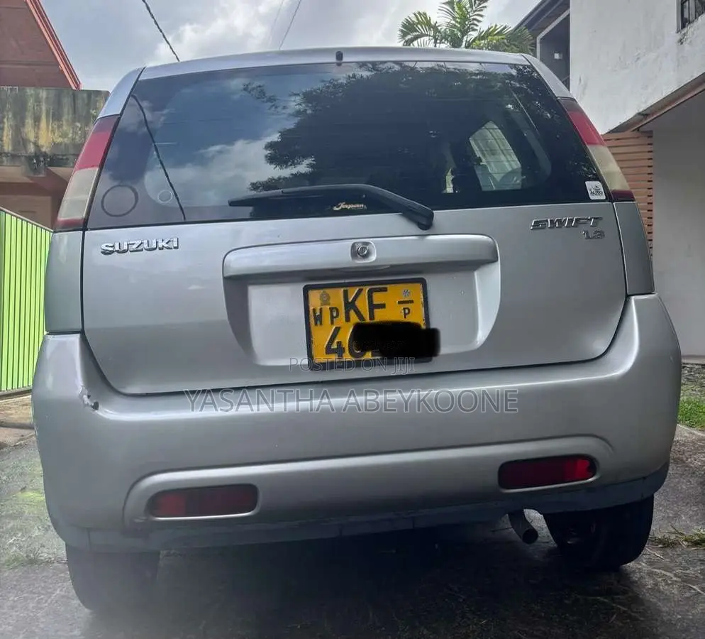Suzuki Swift 2005 Car (Used)