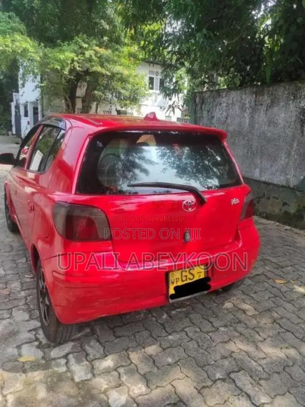 Toyota Vitz 1999 Car (Used)