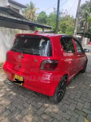 Toyota Vitz 1999 Car (Used)