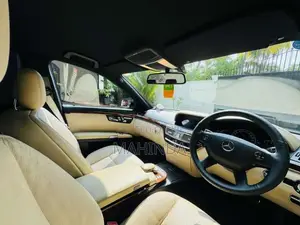 Mercedes-Benz S300 2009 Car (Used)
