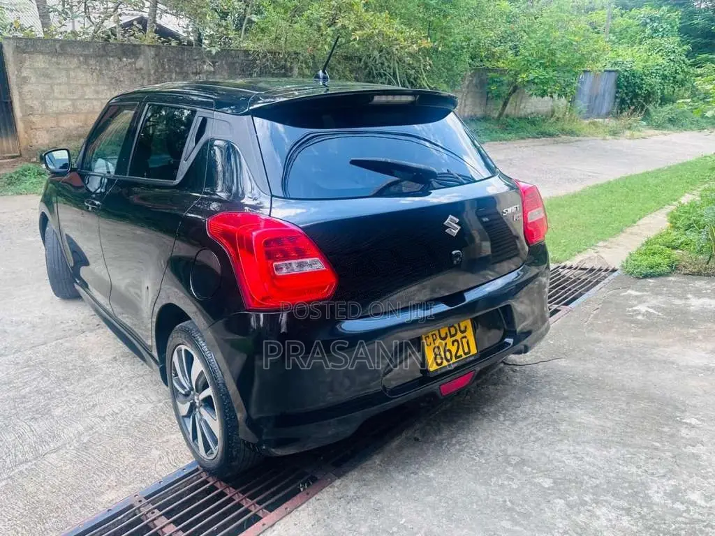 Suzuki Swift 2017 Car (Used)