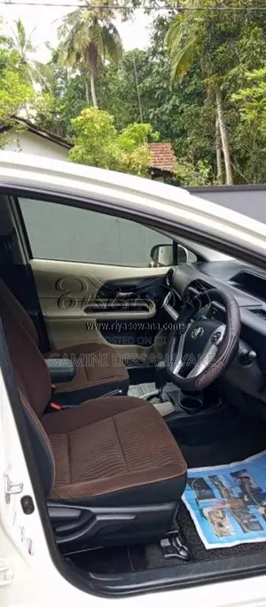 Toyota Aqua G 2013 Car (Used)