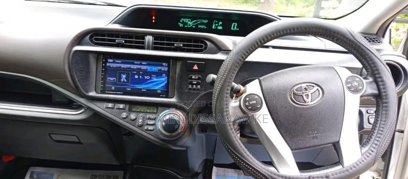 Toyota Aqua G 2013 Car (Used)