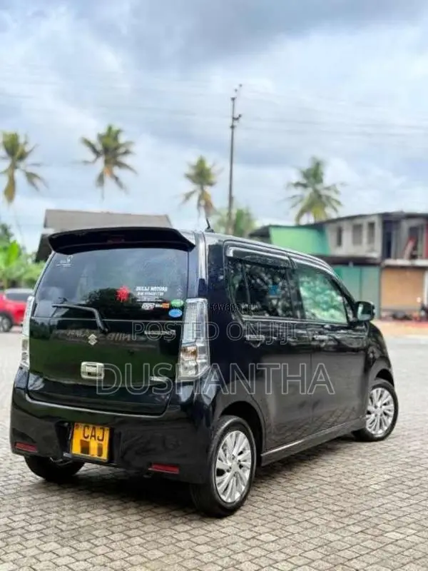 Suzuki Wagon R FZ 2014 Car (Used)