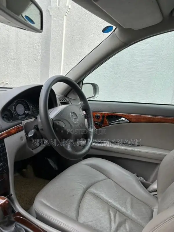 Mercedes-Benz E200 2005 Car (Used)