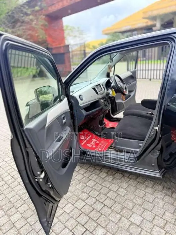 Suzuki Wagon R FZ 2014 Car (Used)