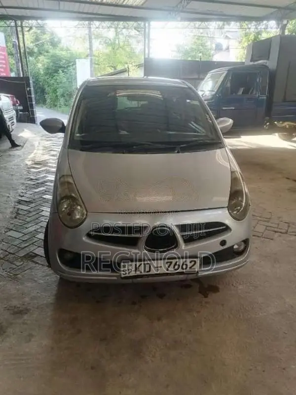 Subaru R2 2004 Car (Used)