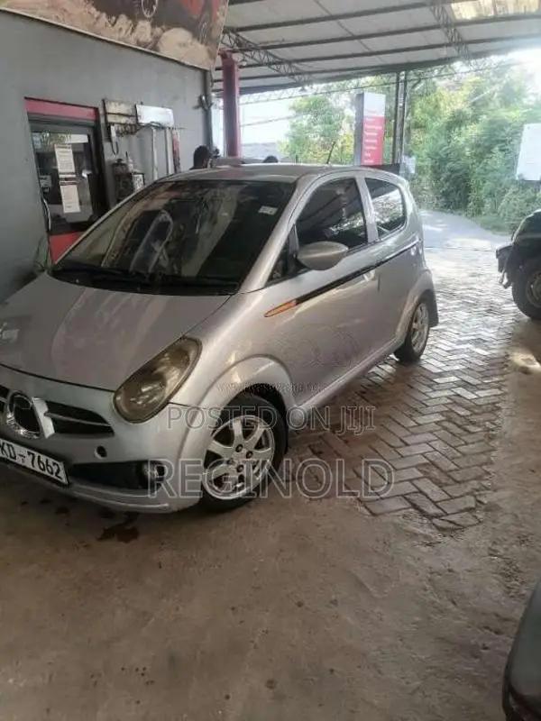 Subaru R2 2004 Car (Used)