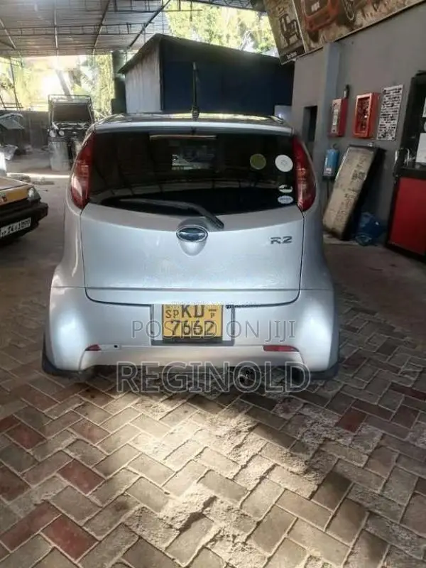 Subaru R2 2004 Car (Used)