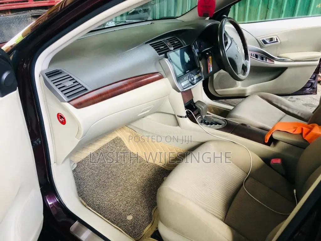 Toyota Premio 2012 Car (Used)