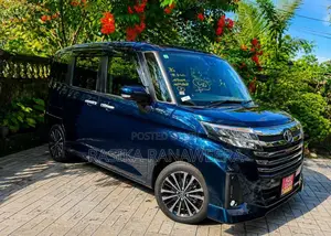 Toyota Roomy Custom GT 2023 Car Unregistered (Recondition)