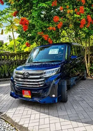 Toyota Roomy Custom GT 2023 Car Unregistered (Recondition)