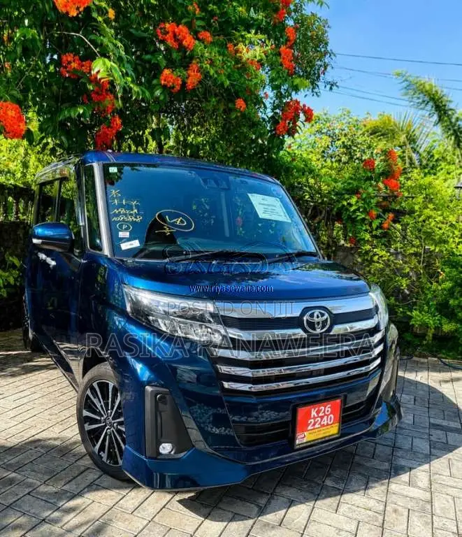 Toyota Roomy Custom GT 2023 Car Unregistered (Recondition)