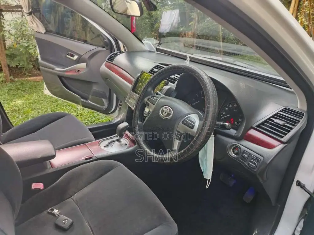 Toyota Premio 2011 Car (Used)