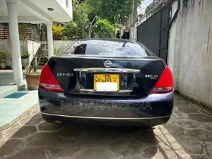 Nissan Cefiro 2004 Car (Used)
