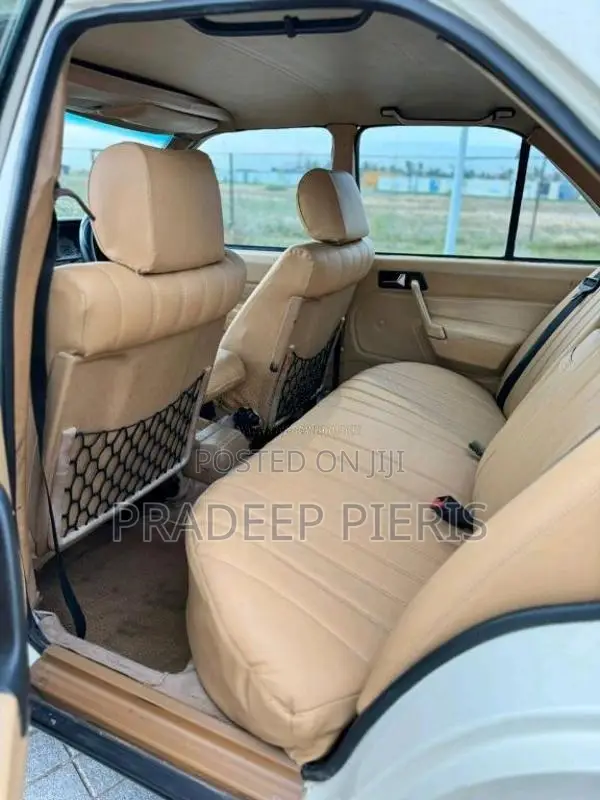 Mercedes-Benz 201 190 E Baby 1992 Car (Used)