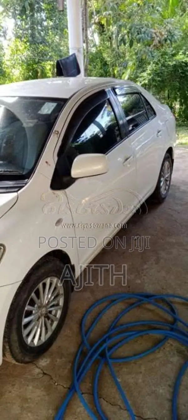 Toyota Belta 2008 Car (Used)