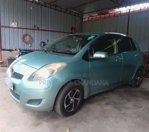 Toyota Vitz 2008 Car (Used)