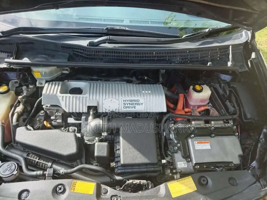 Toyota Prius G Grade 2012 Car (Used)