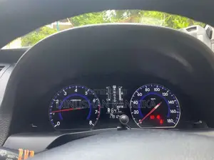 Toyota Premio 2013 Car (Used)