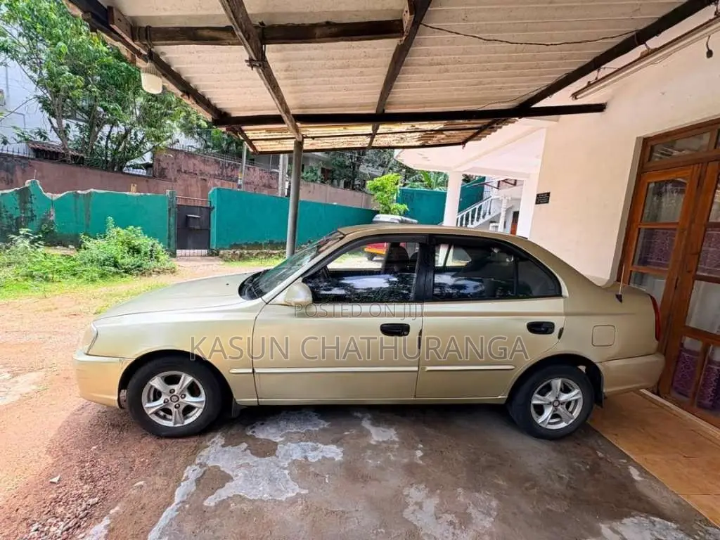 Hyundai Accent 2000 Car (Used)