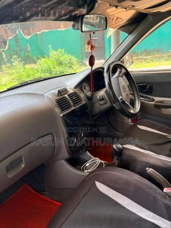 Hyundai Accent 2000 Car (Used)