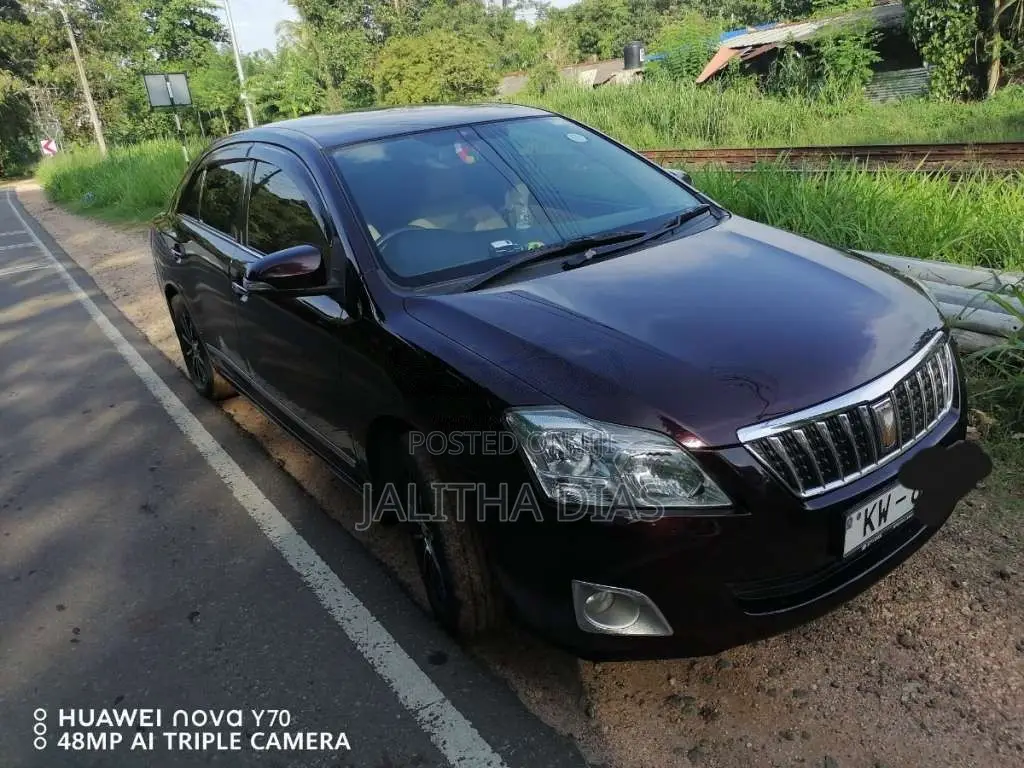 Toyota Premio 2013 Car (Used)