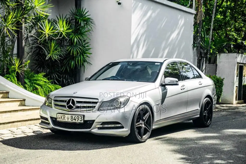 Mercedes-Benz C180 2011 Car (Used)