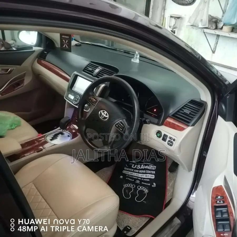 Toyota Premio 2013 Car (Used)
