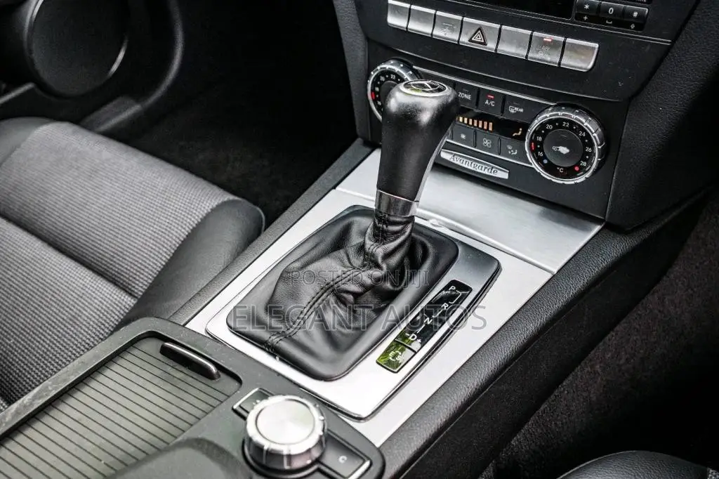 Mercedes-Benz C180 2011 Car (Used)
